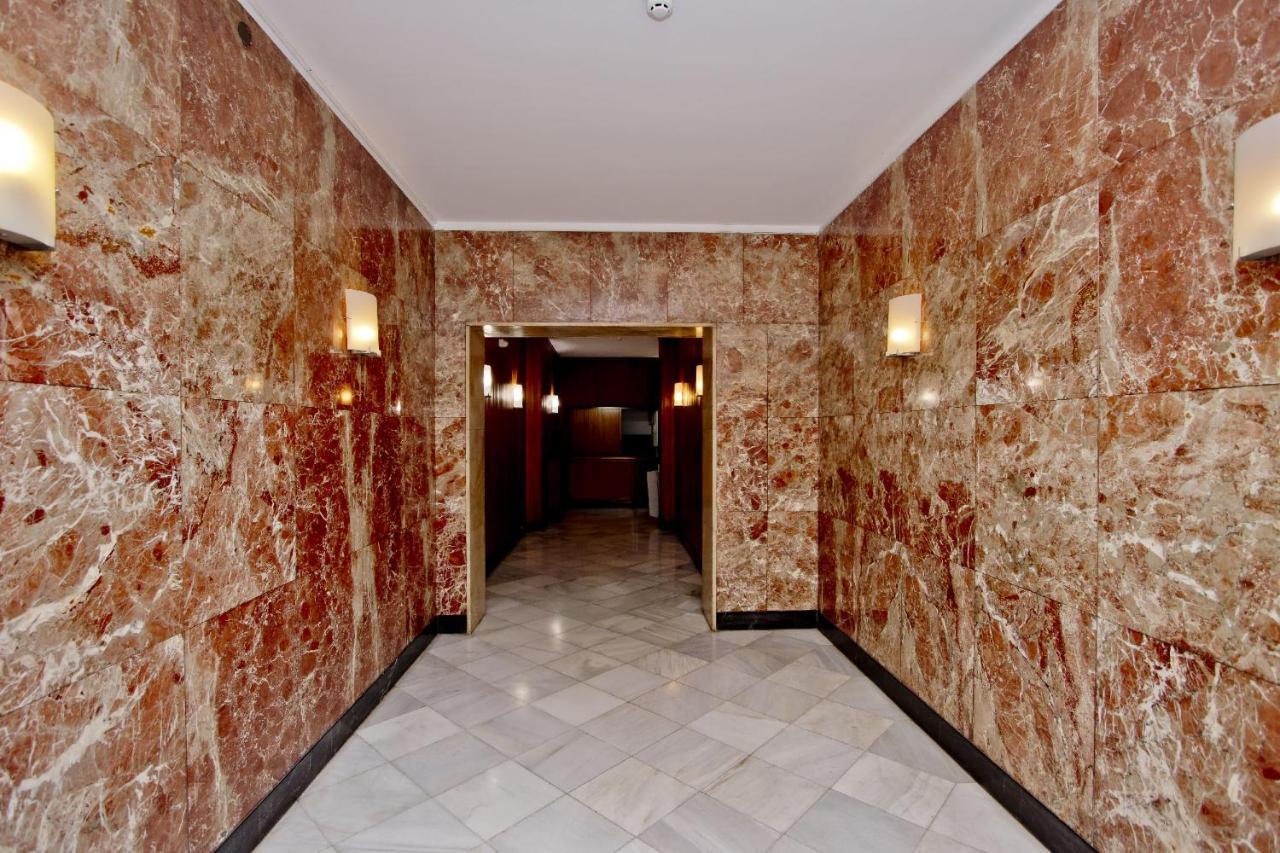 Barcelona City Hotel Bagian luar foto